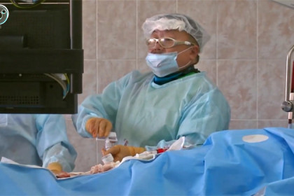 Уникальную операцию на колене провели новосибирские хирурги