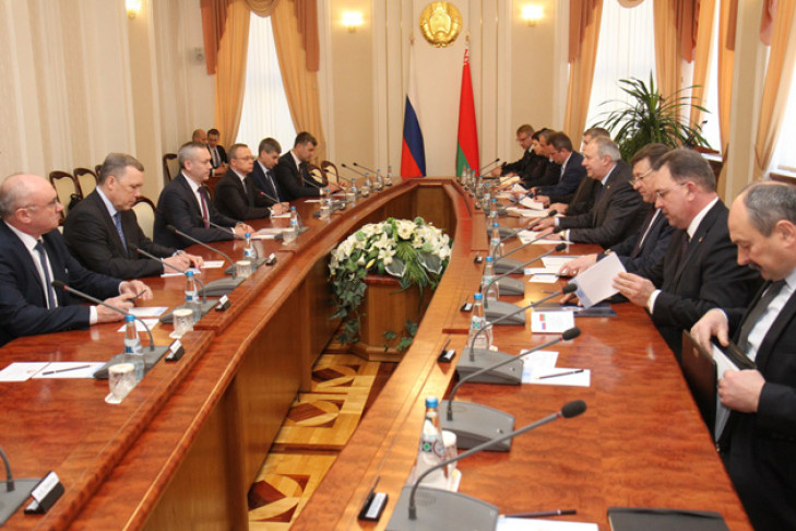 Губернатор Травников и премьер-министр Белоруссии Румас обсудили сотрудничество