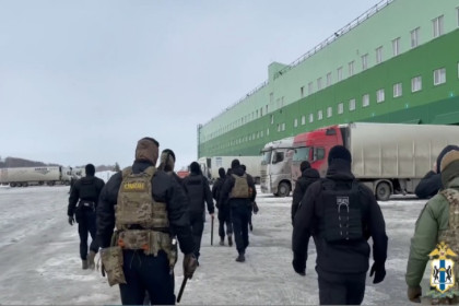 Новосибирцам рассказали о запрете выдворять из России мигрантов-участников СВО