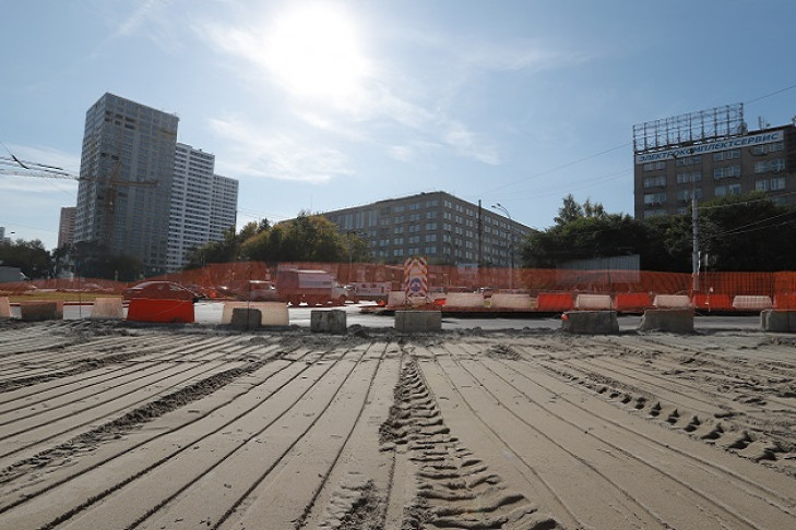 Реконструкцию площади Лыщинского ведут в авральном режиме