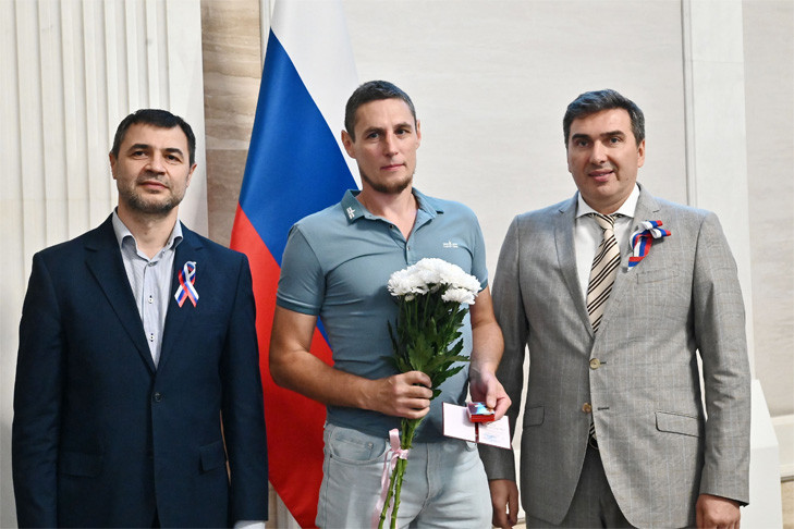 В Новосибирской области наградили почетных доноров