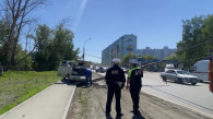 Водитель иномарки погиб, протаранив световую опору в Новосибирске