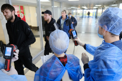 В аэропорту «Толмачево» ввели дополнительные меры дезинфекции из-за коронавируса