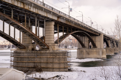 Подрядчики по ремонту Октябрьского моста в Новосибирске нарушили сроки контракта