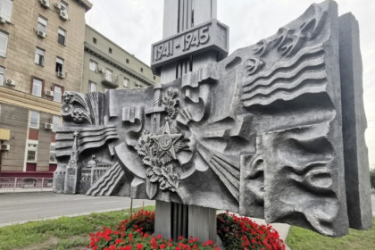 Стела Победы на Красном проспекте признана культурным наследием в Новосибирске