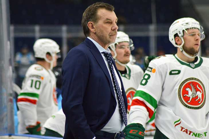 Главный тренер «Ак Барса» Знарок уходит в отставку после поражения в Новосибирске