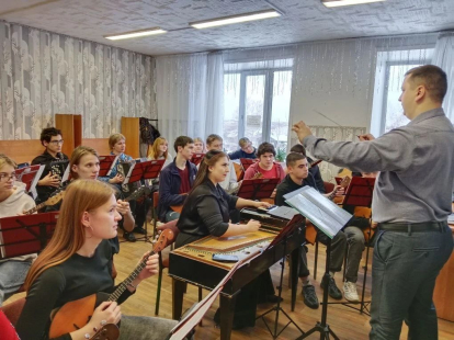 На экскурсии в колледже культуры и искусства побывали биазинские школьники