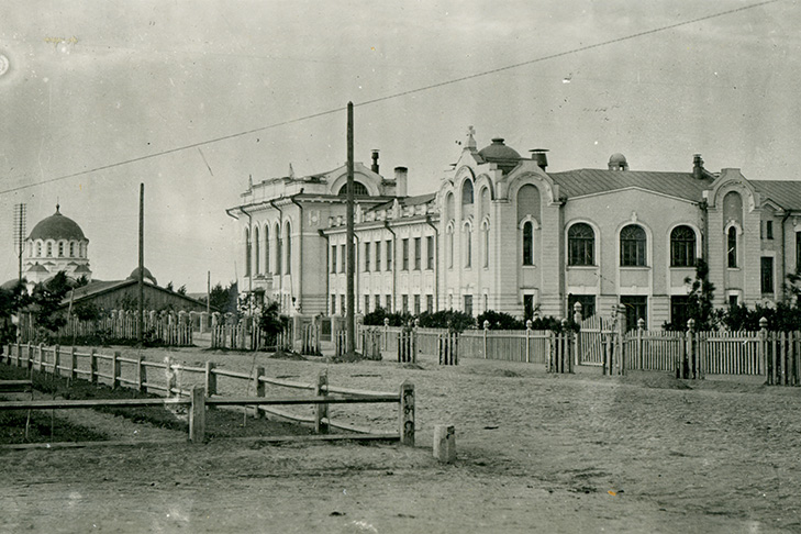 1912 Здание бывшего Реального училища в.jpg 1912 Здание бывшего Реального училища в.jpg