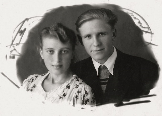 Вениамин с женой Татьяной. Новосибирск. 1948..jpg