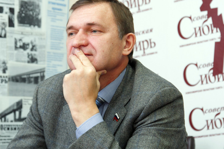 Рокировки в политсовете «Единой России» произведены за год до выборов в Госдуму