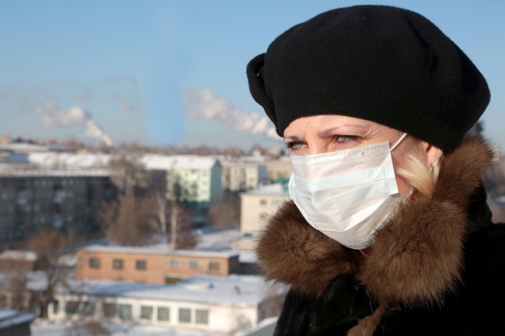В аптеках Новосибирска закончились медицинские маски