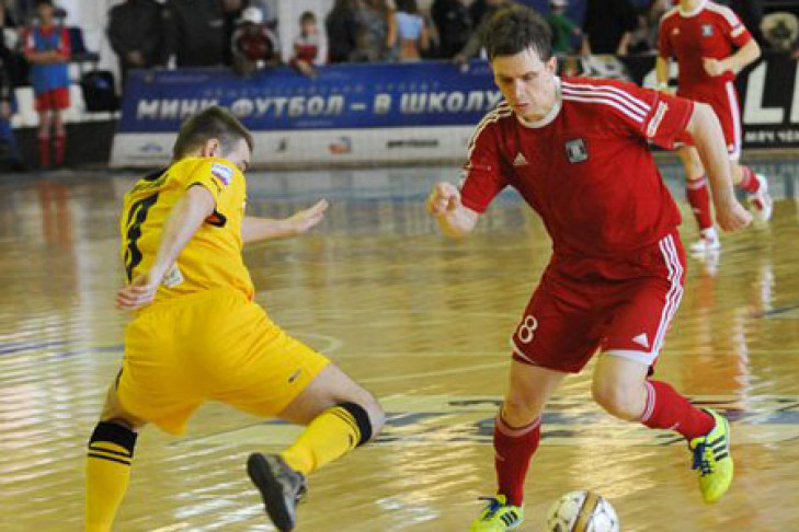 Новосибирский «Сибиряк» провёл на своей площадке первый матч полуфинальной серии плей-офф