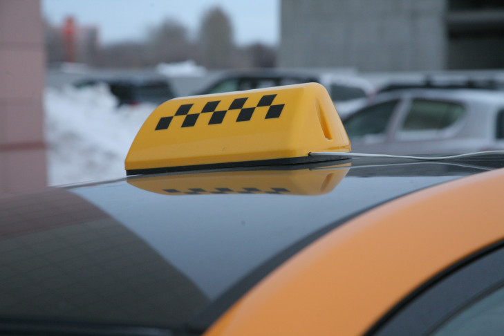 Новосибирск стал первым в Сибири с рабочим сервисом Яндекс.Такси