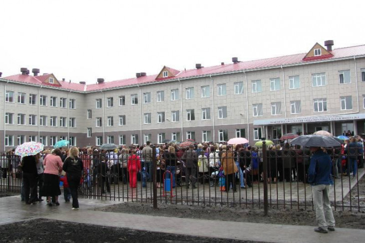 Новая школа для 450 коченёвских детей