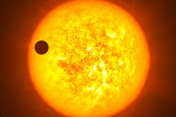 Венера на Солнце