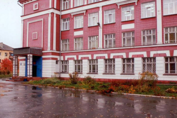 школа интернат 37 новосибирск. школы новосибирск районы. школа 82 новосибирск старая. школа 82 новосибирск. школы в первомайском районе новосибирска.